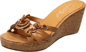 2 Lips Too Cupcake Sandal (Little Kid/Big Kid)