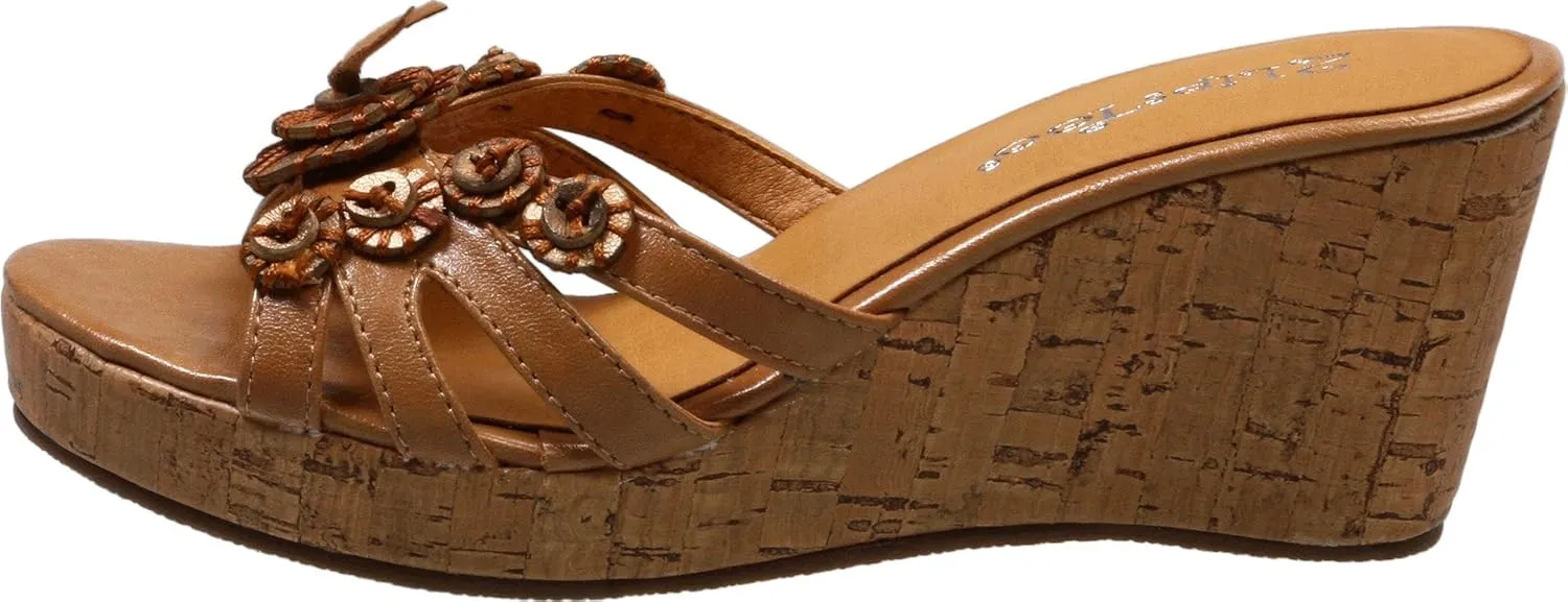2 Lips Too Cupcake Sandal (Little Kid/Big Kid)