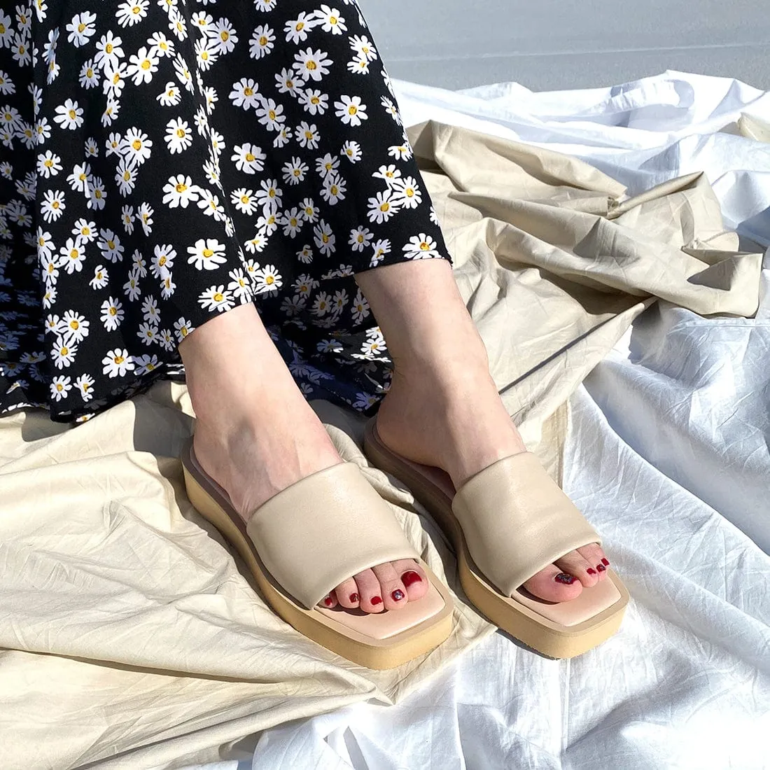 50% OFF [Unisex] Thick-soled platform sandals (m10bn05) Beige