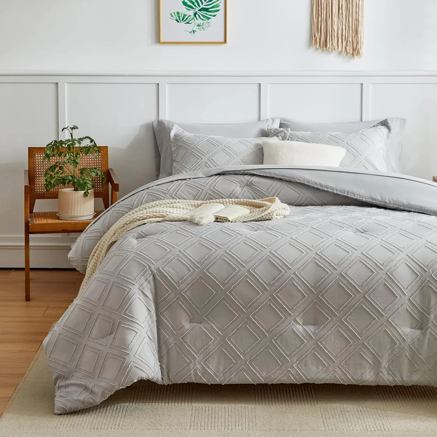 7 Pieces Tufted Bed in a Bag Queen Comforter Set with Sheets Light Grey, Soft and Embroidery Shabby Chic Boho Bohemian, Solid Color with Diamond Pattern, Jacquard Tufts Bedding Set for All Season
