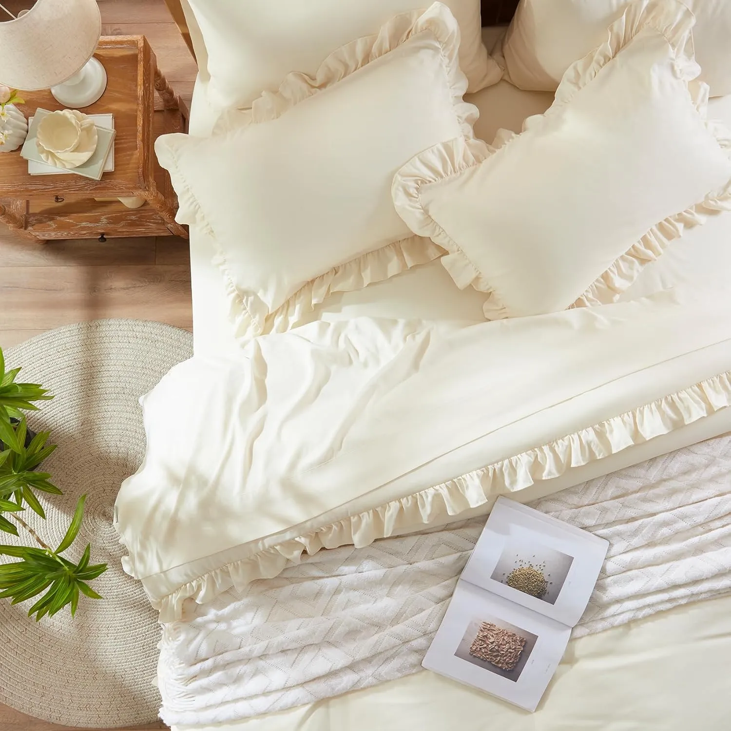 Anluoer Queen Comforter Set 7 Piece, Cream Bed in a Bag with Sheets, All Season Ruffle Shabby Chic Bedding Sets with 1 Comforter, 2 Pillow Shams, 2 Pillowcases, 1 Flat Sheet, 1 Fitted Sheet