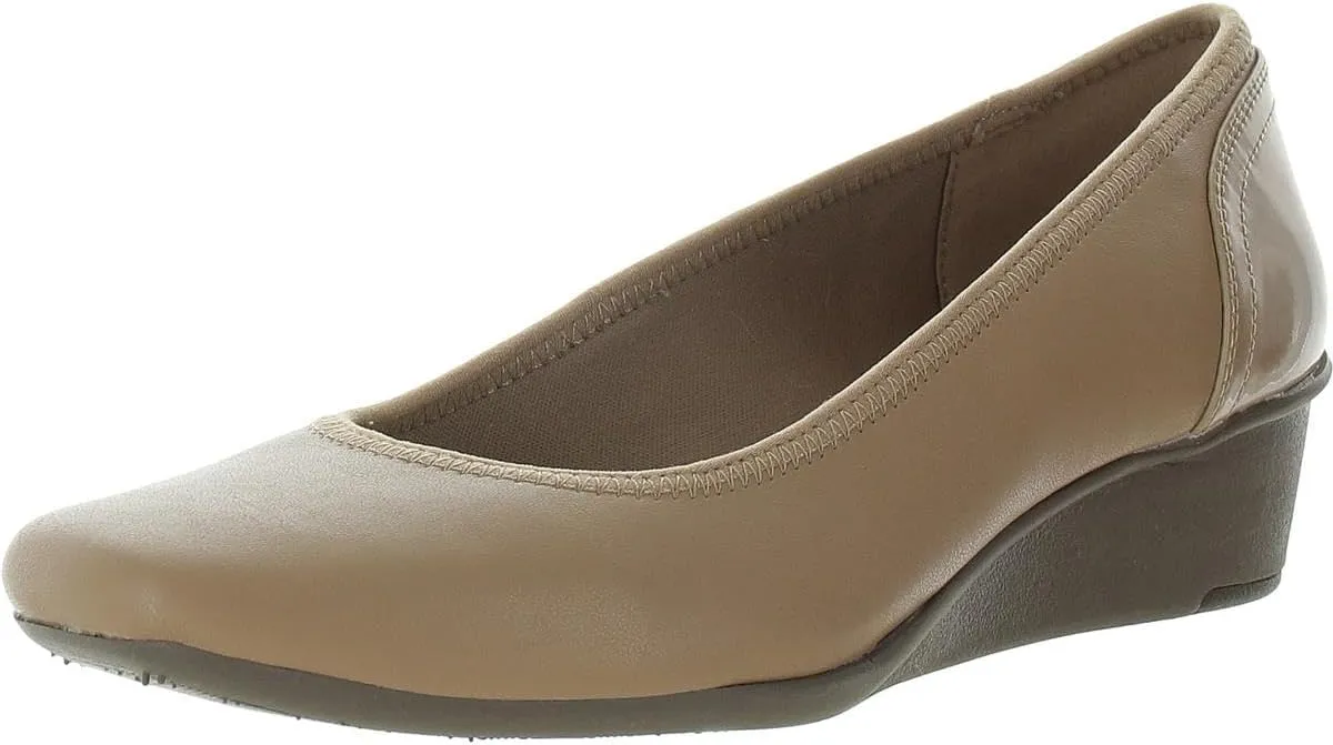 Anne Klein Women's Wisher Wedge Pump