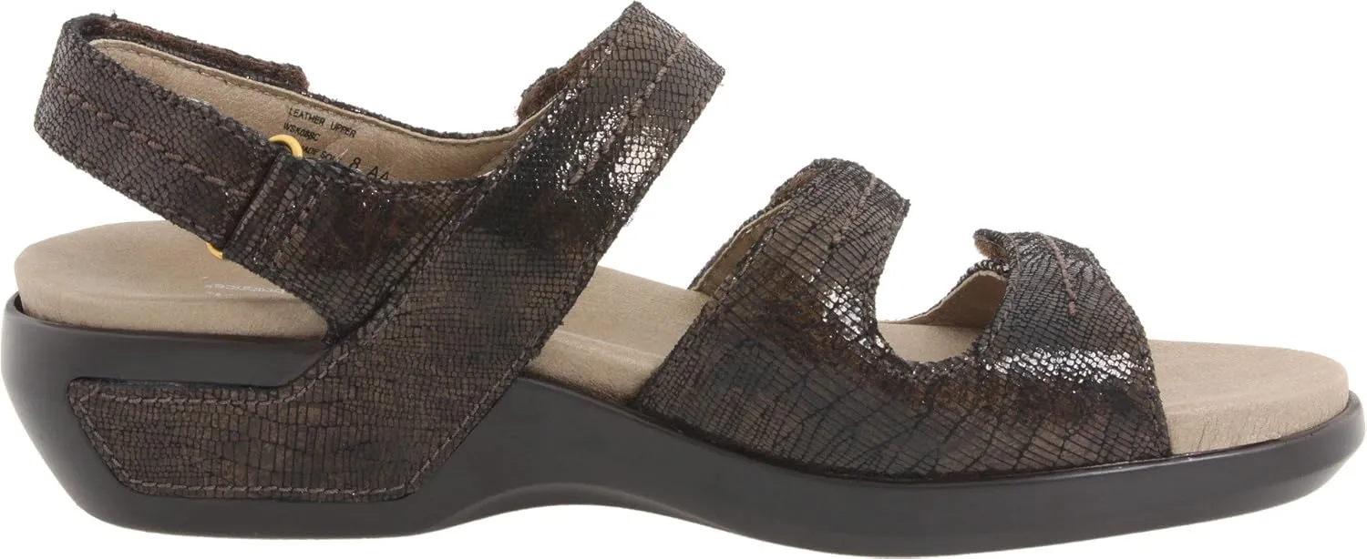 Aravon Women's Keri Wedge Sandal