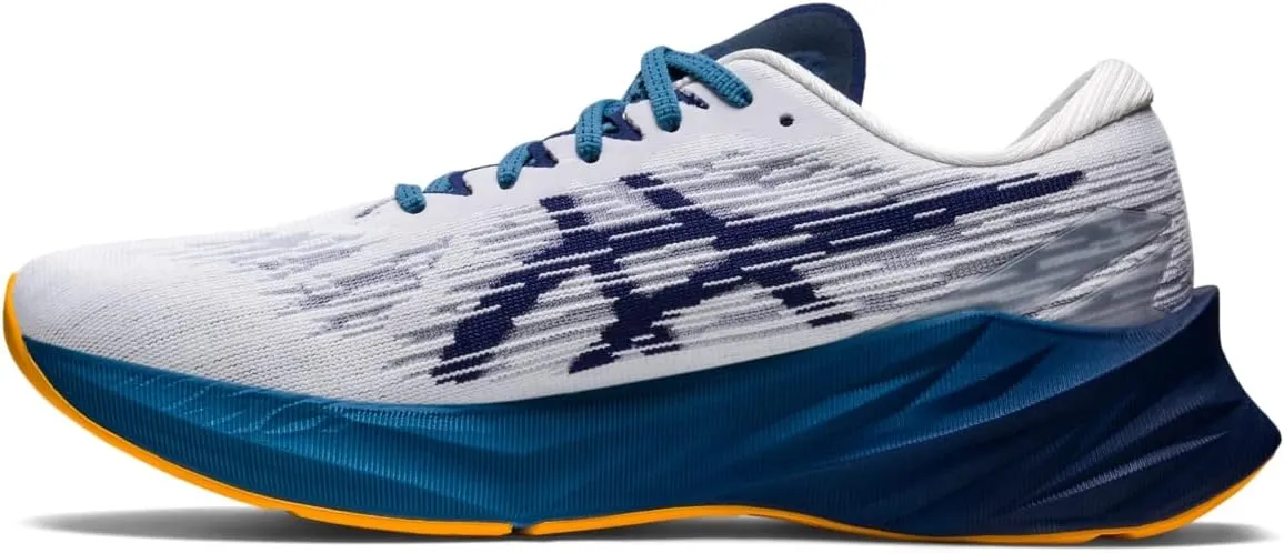 Asics Men's NOVABLAST 3 Running Shoes