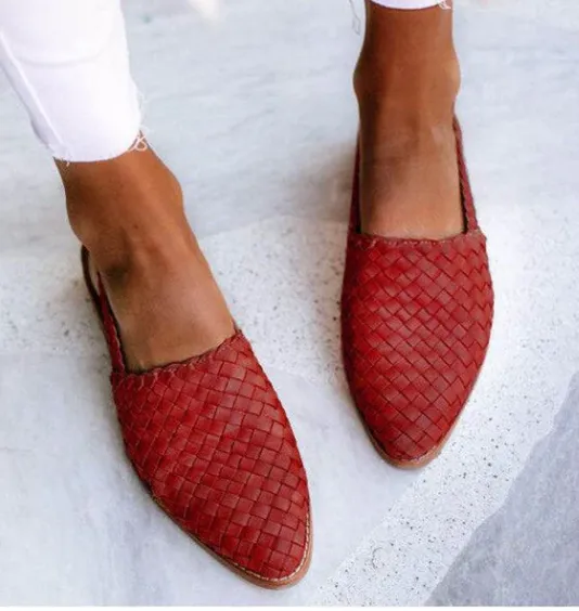 Avencea - Elegant Flat Sandals