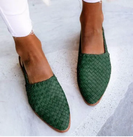 Avencea - Elegant Flat Sandals