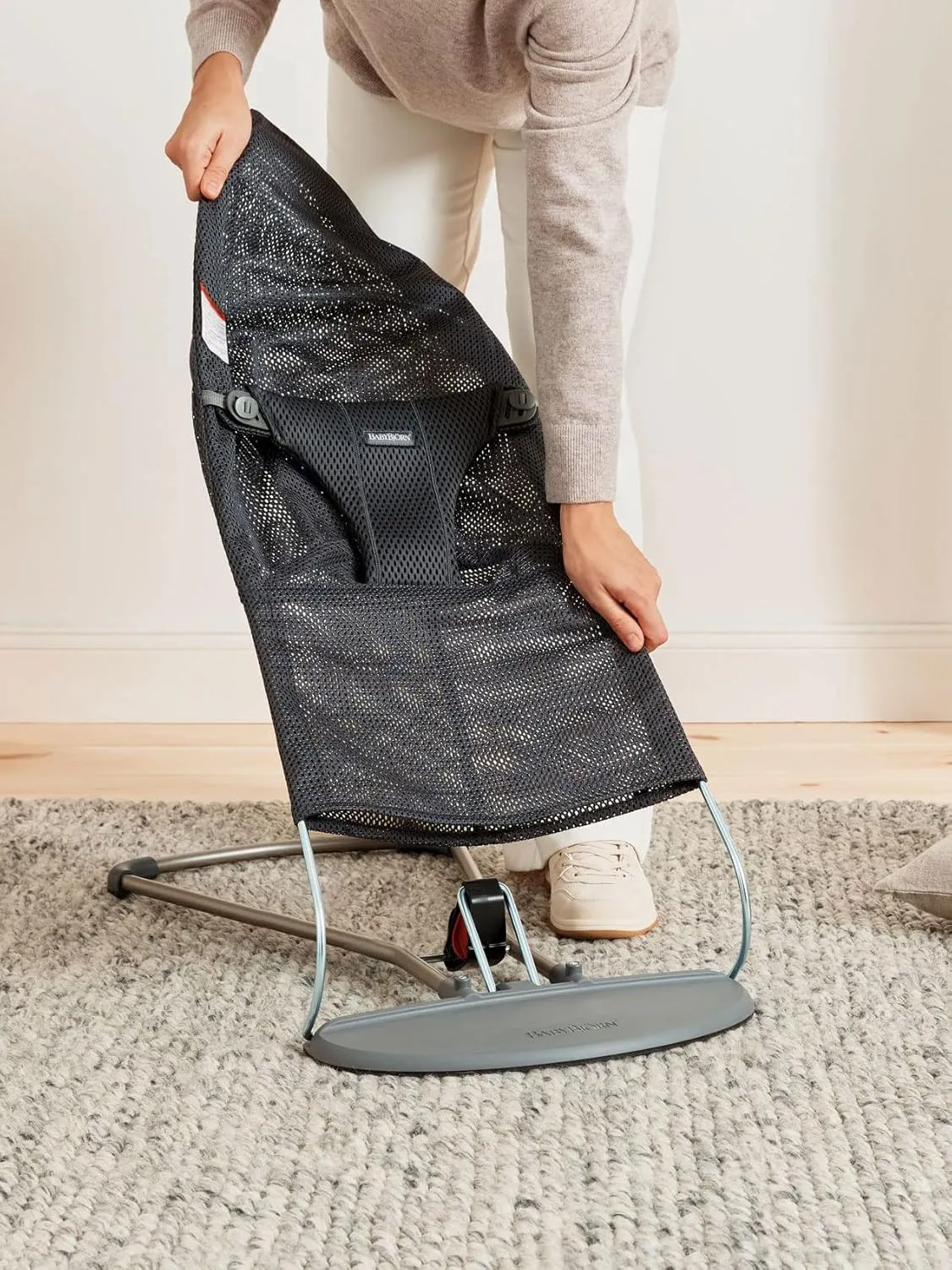 BabyBjörn Bouncer Bliss, Anthracite, Mesh | 2-in-1 Adjustable Baby Bouncer Seat and Toddler Chair, Newborn to Toddler (8-29 lbs), 4 positions, Lightweight & Portable