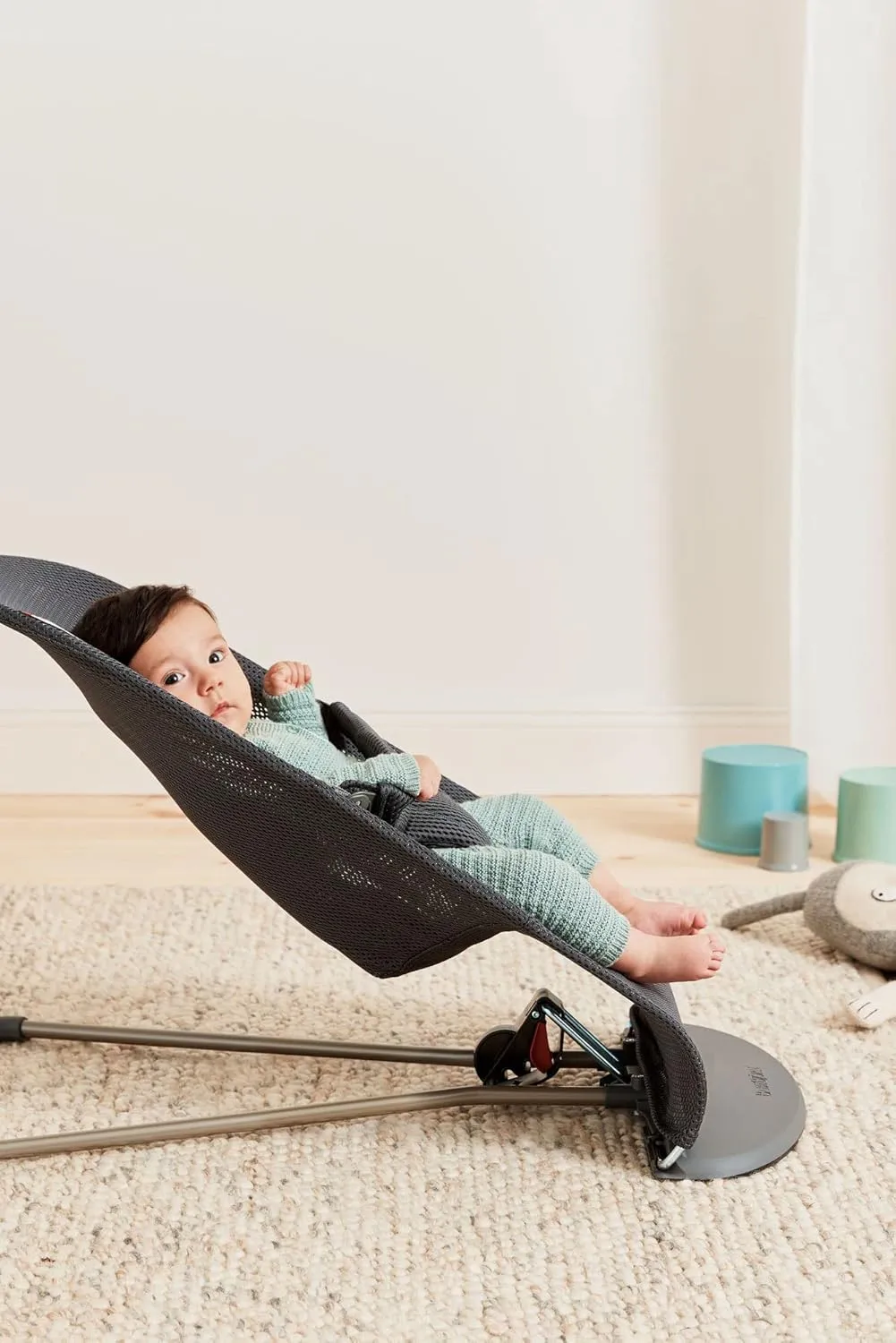 BabyBjörn Bouncer Bliss, Anthracite, Mesh | 2-in-1 Adjustable Baby Bouncer Seat and Toddler Chair, Newborn to Toddler (8-29 lbs), 4 positions, Lightweight & Portable