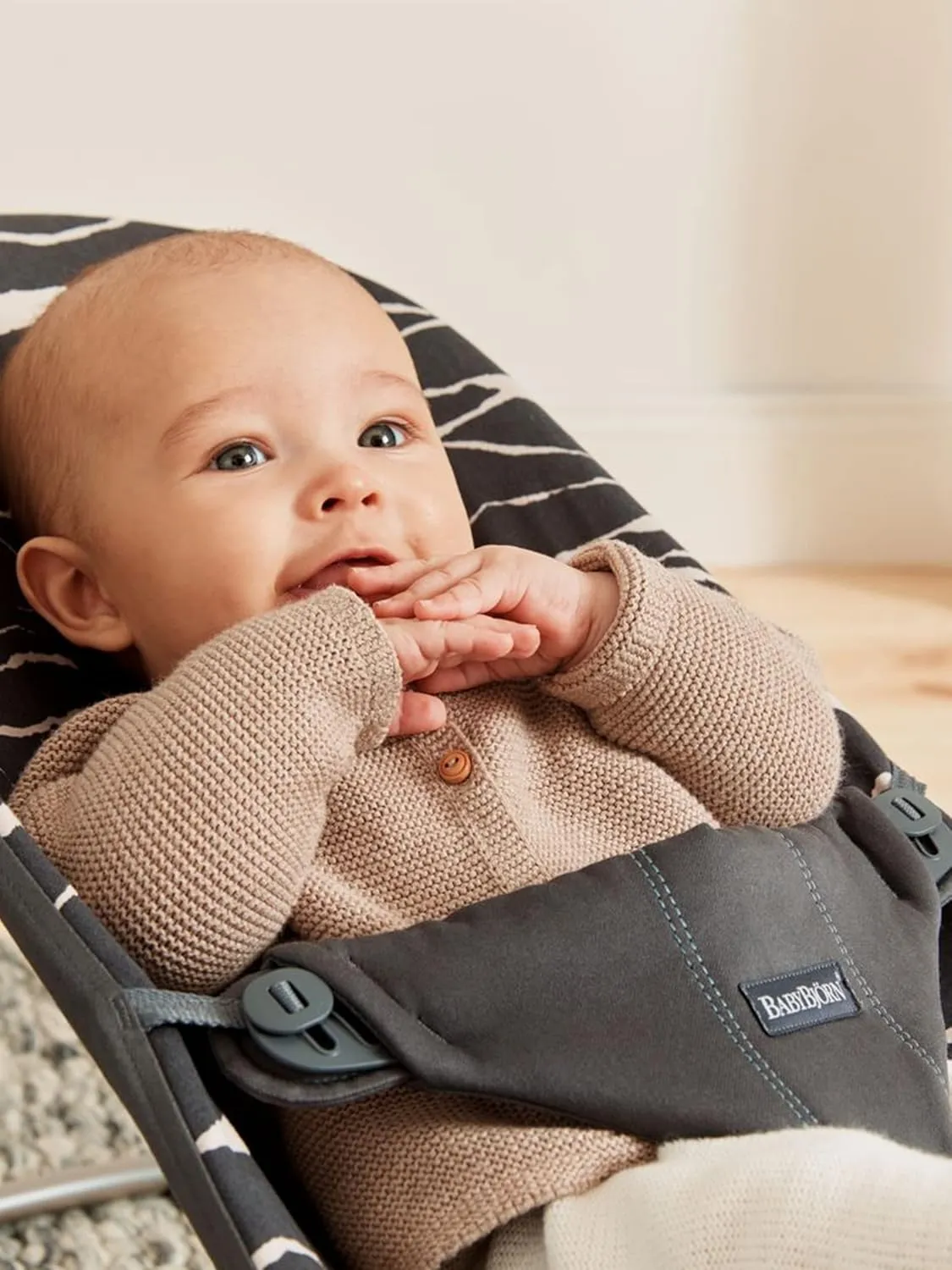 BabyBjörn Bouncer Bliss, Cotton, Anthracite/Landscape Print 2-in-1 Adjustable Baby Bouncer Seat and Toddler Chair, Newborn to Toddler (8-29 lbs), 4 positions, Lightweight & Portable