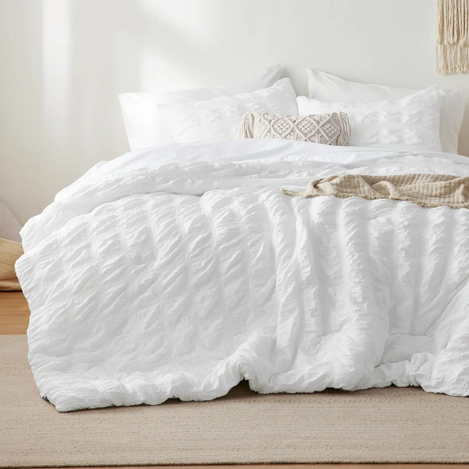 Bedsure Bed in a Bag King - 7 Pieces Plaid Seersucker Bedding Comforter Sets, Soft Lightweight White Boho Bed Set with Comforters King Size, Sheets, Pillowcases & Shams