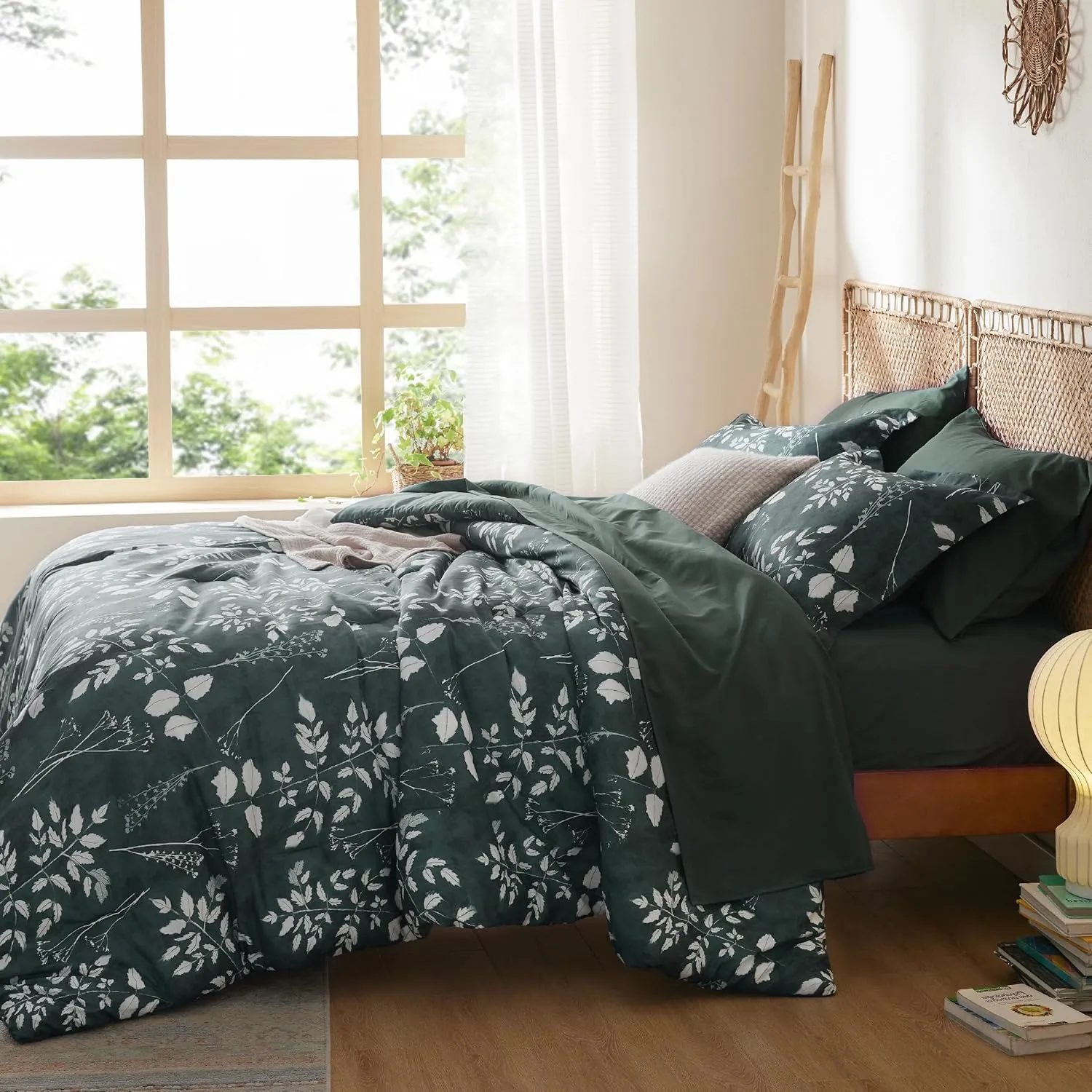 Bedsure Forest Green Twin XL Comforter Set - 5 Pieces Floral Bedding Sets Twin XL Bed in a Bag with Reversible Botanical Flowers Comforter, Sheets, Pillowcase & Sham