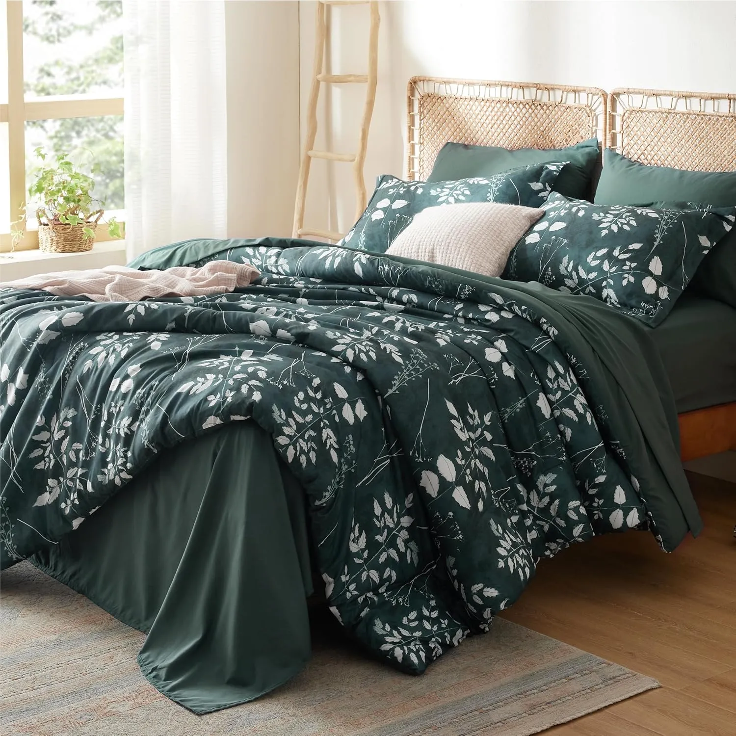 Bedsure Forest Green Twin XL Comforter Set - 5 Pieces Floral Bedding Sets Twin XL Bed in a Bag with Reversible Botanical Flowers Comforter, Sheets, Pillowcase & Sham