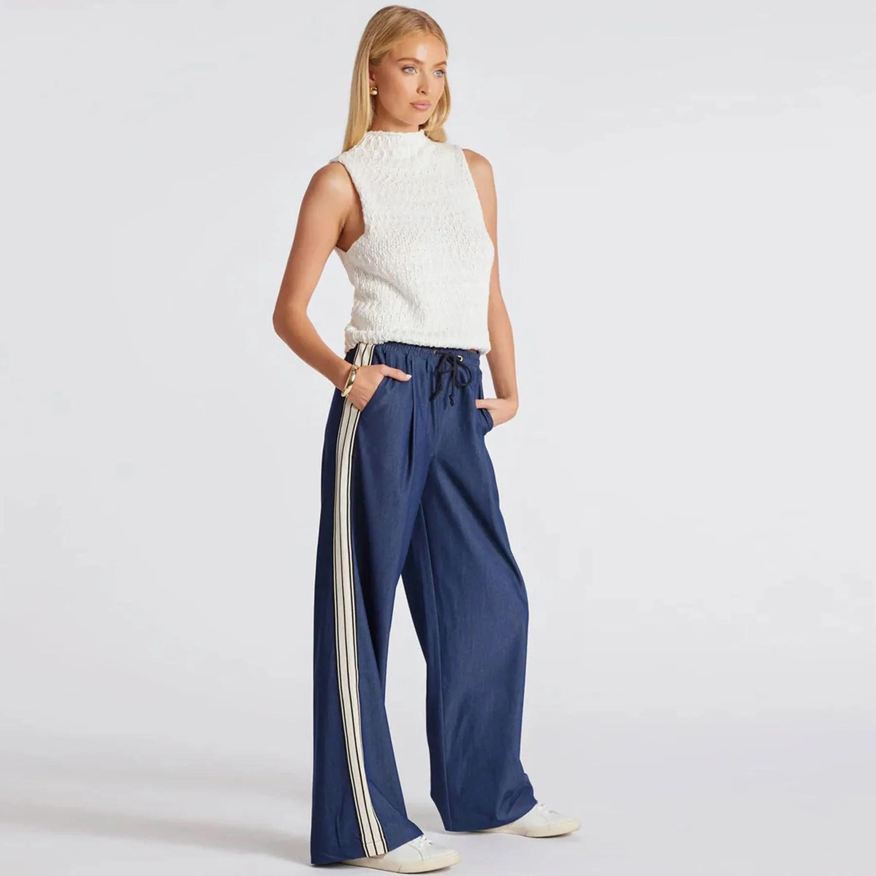 Bishop   Young Stella Funnel Neck Sweater - Ivory