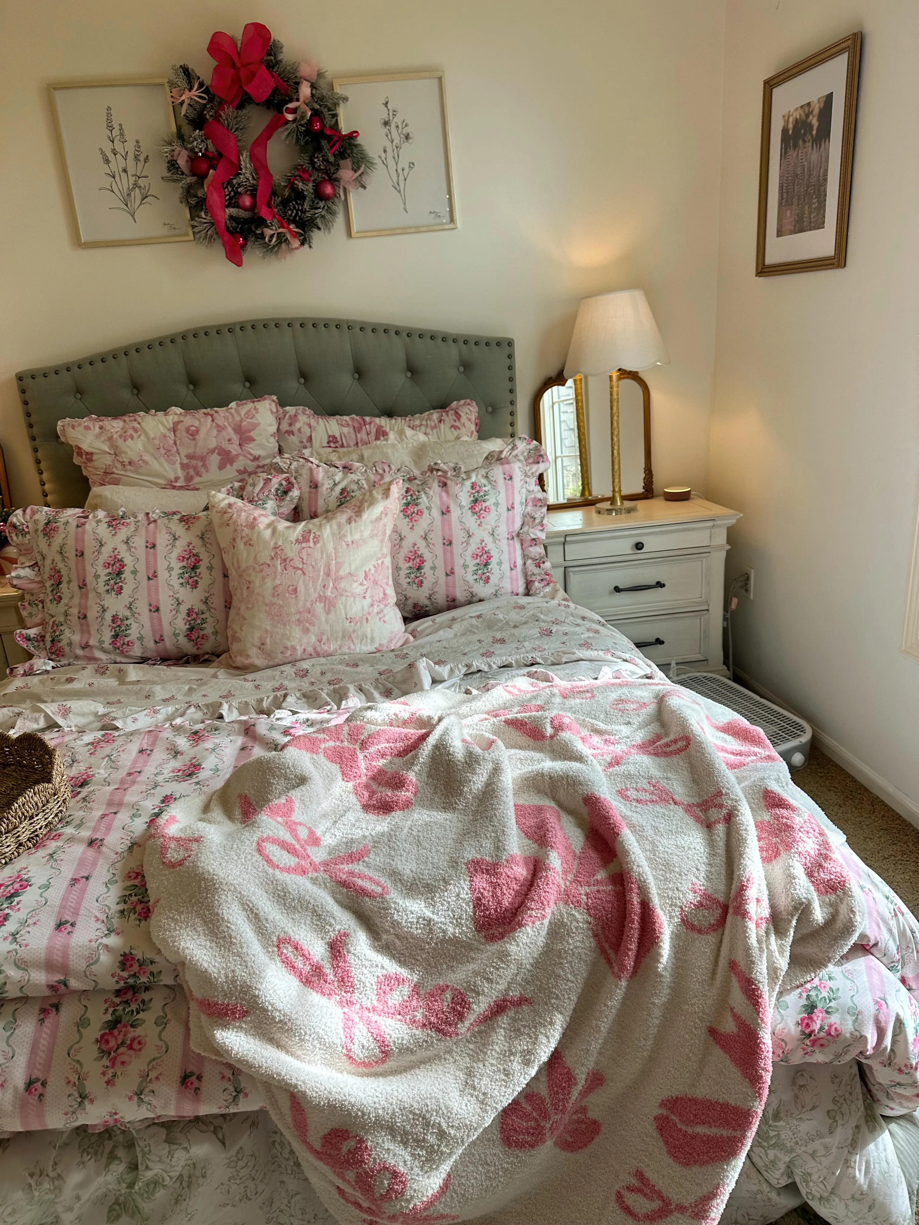 Bow Reversible Blanket - Pink / White