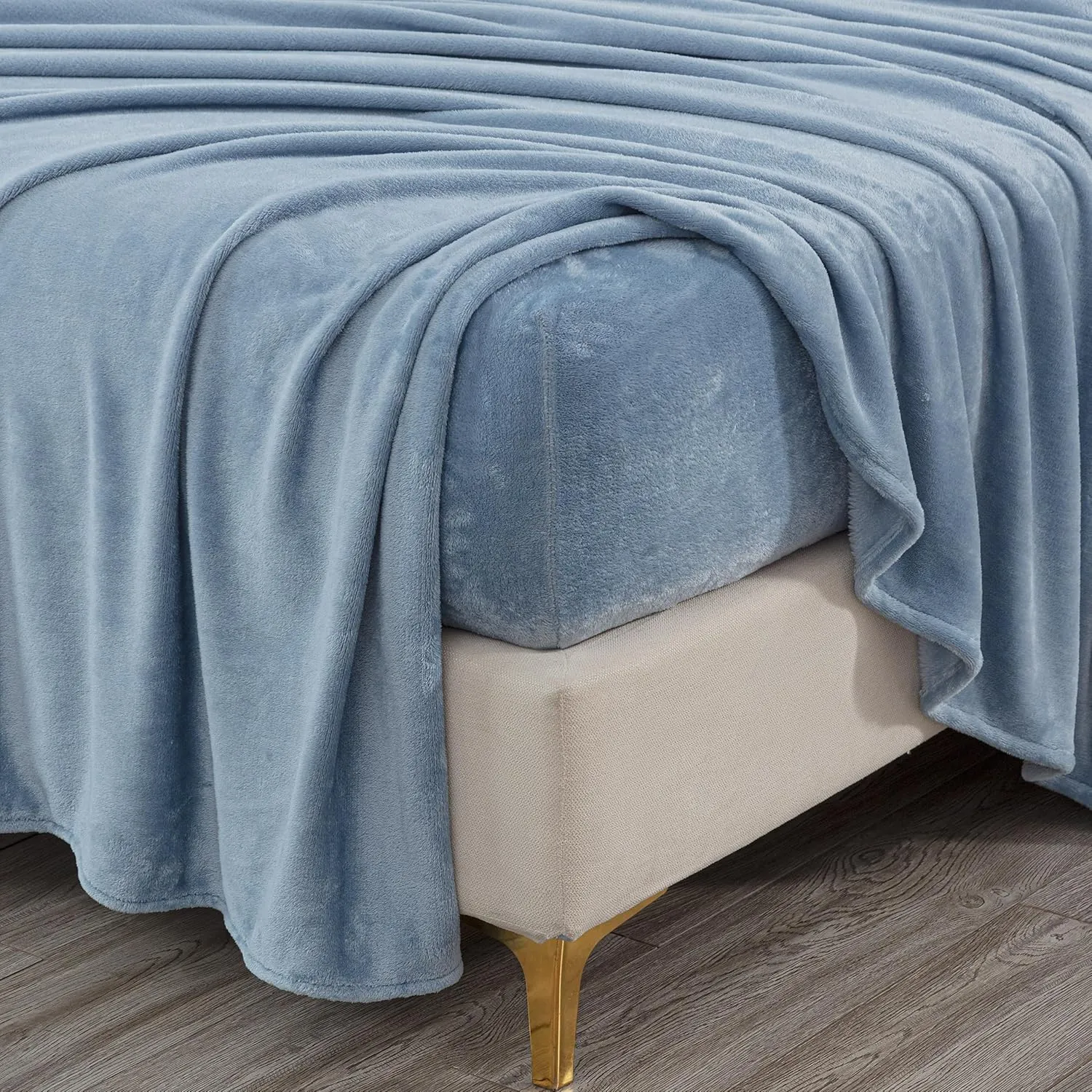Chezmoi Collection Extra Soft Fleece Sheet Set California King, Microplush Non-Pilling Velvety Bed Sheet, Deep Pocket - Lightweight All Season Warmth, California King, Cool Blue