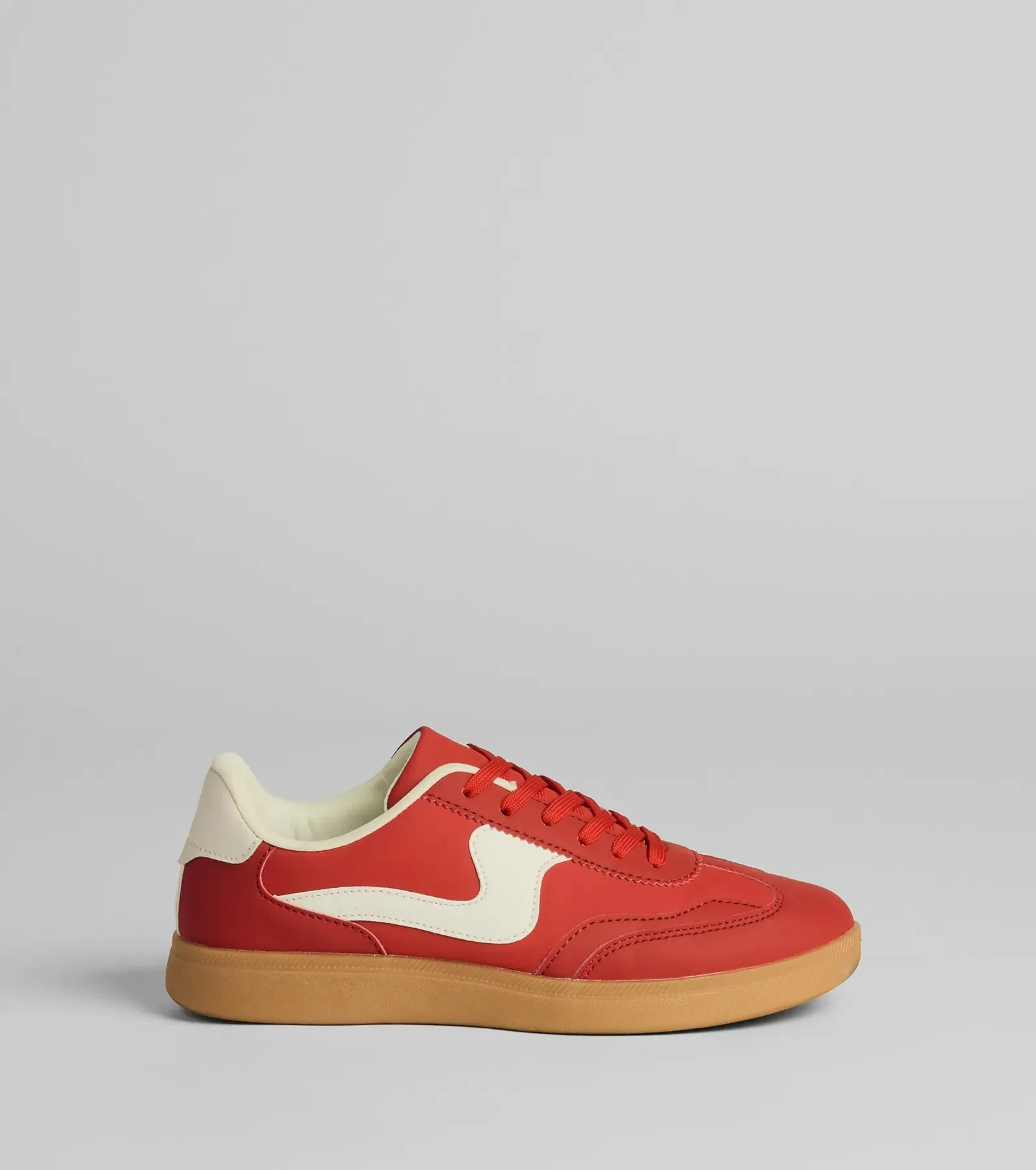 Chic Kicks Contrast Trim Sneakers