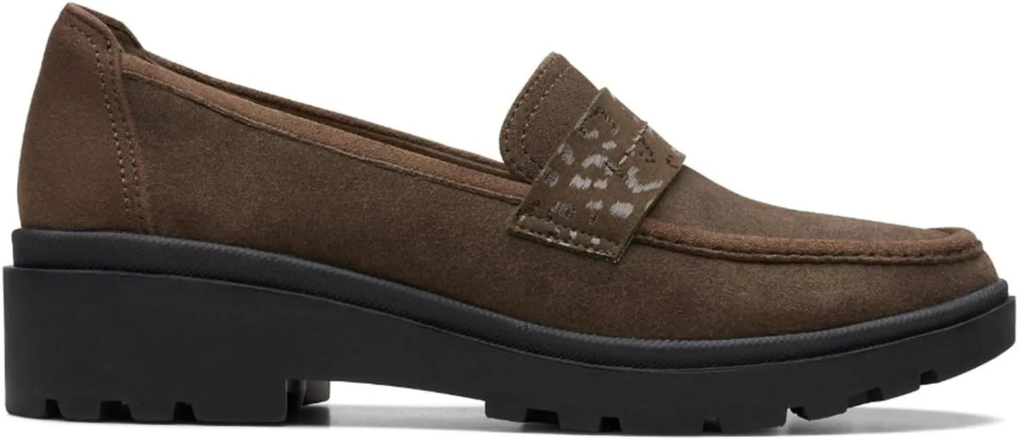 Clarks Women's Calla Ease Loafer Flat