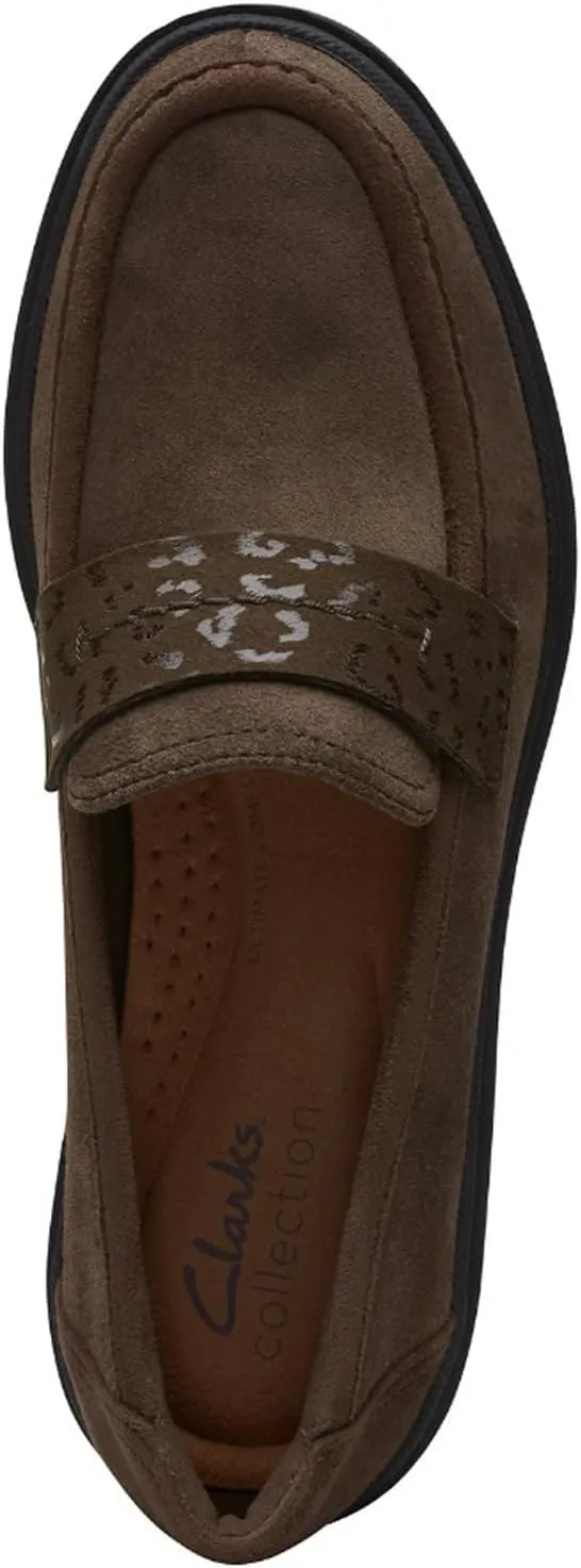 Clarks Women's Calla Ease Loafer Flat