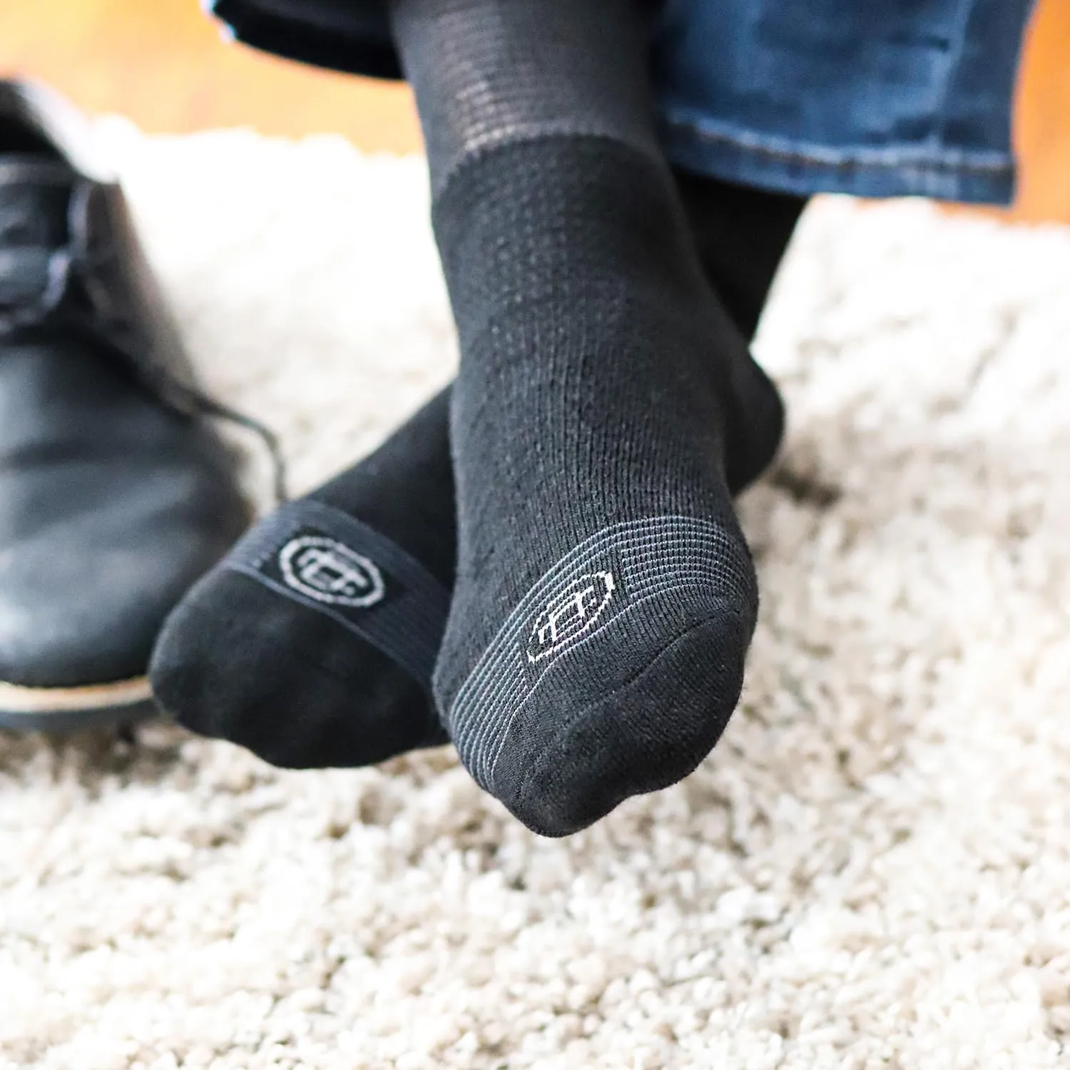 Doctor's Choice Diabetic Socks for Men, Seamless Socks with Non Binding Top, 4 Pairs, Large 9-12 & X-Large 13-15