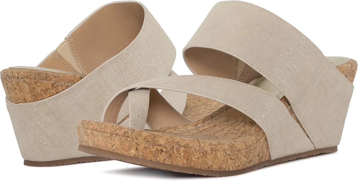 Donald Pliner Women's Wedge Sandal