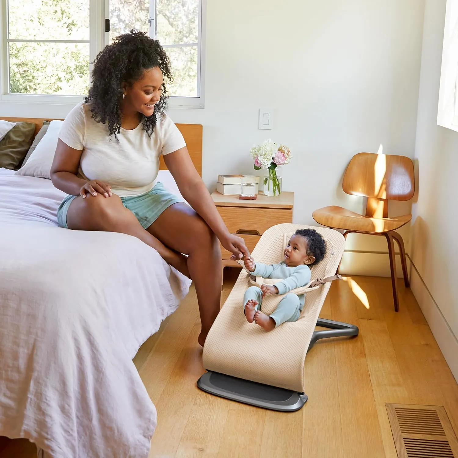 Ergobaby Evolve 3-in-1 Mesh Bouncer, Adjustable Multi Position Baby Bouncer Seat, Fits Newborn to Toddler, Cream Mesh