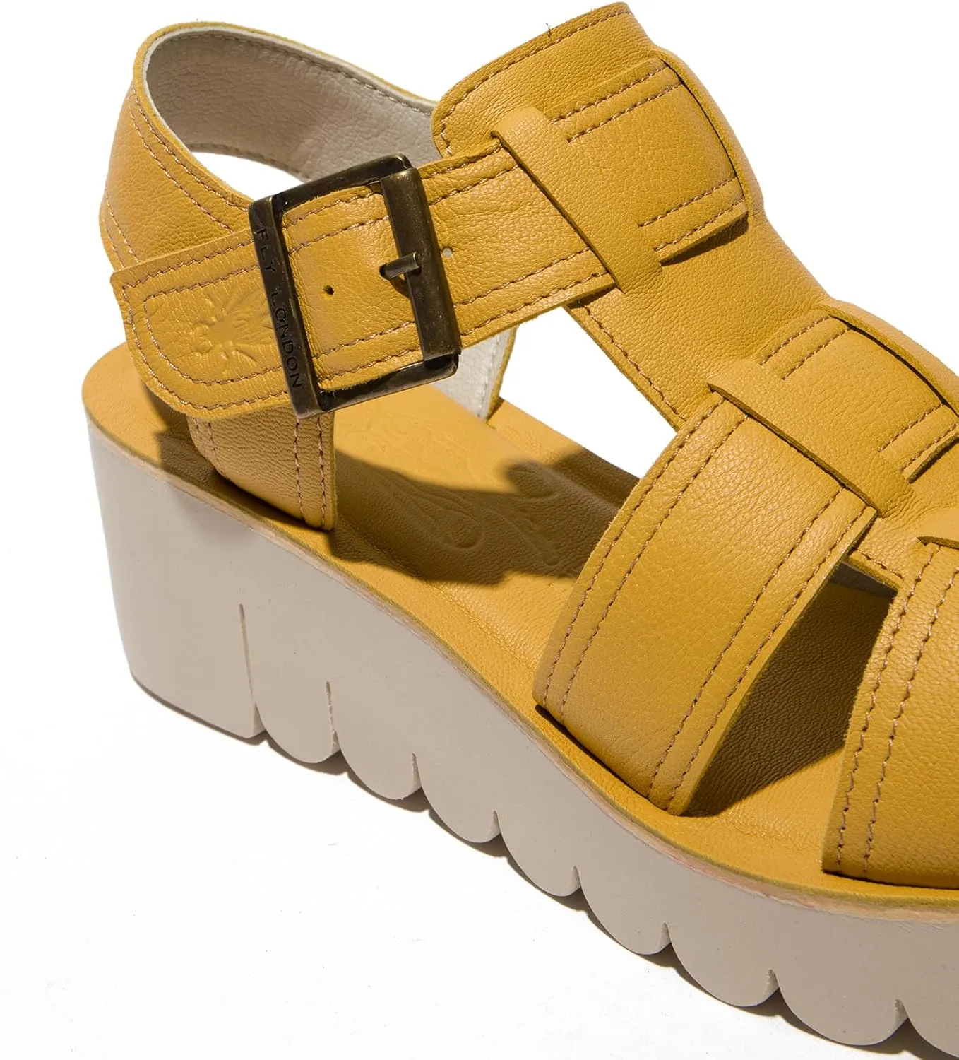 FLY London Women's Yudd236fly Wedge Sandal
