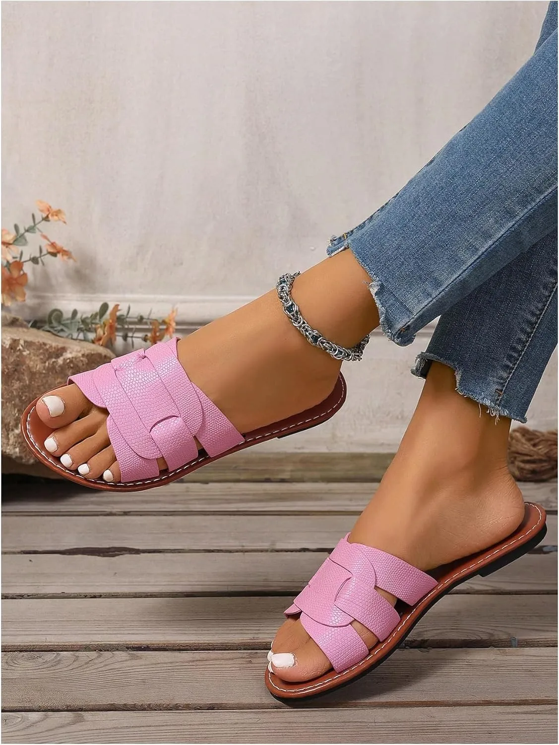 GORGLITTER Women's Open Toe Dressy Beach Sandal Trendy 2025 Comfy Flat Slide Summer Sandals