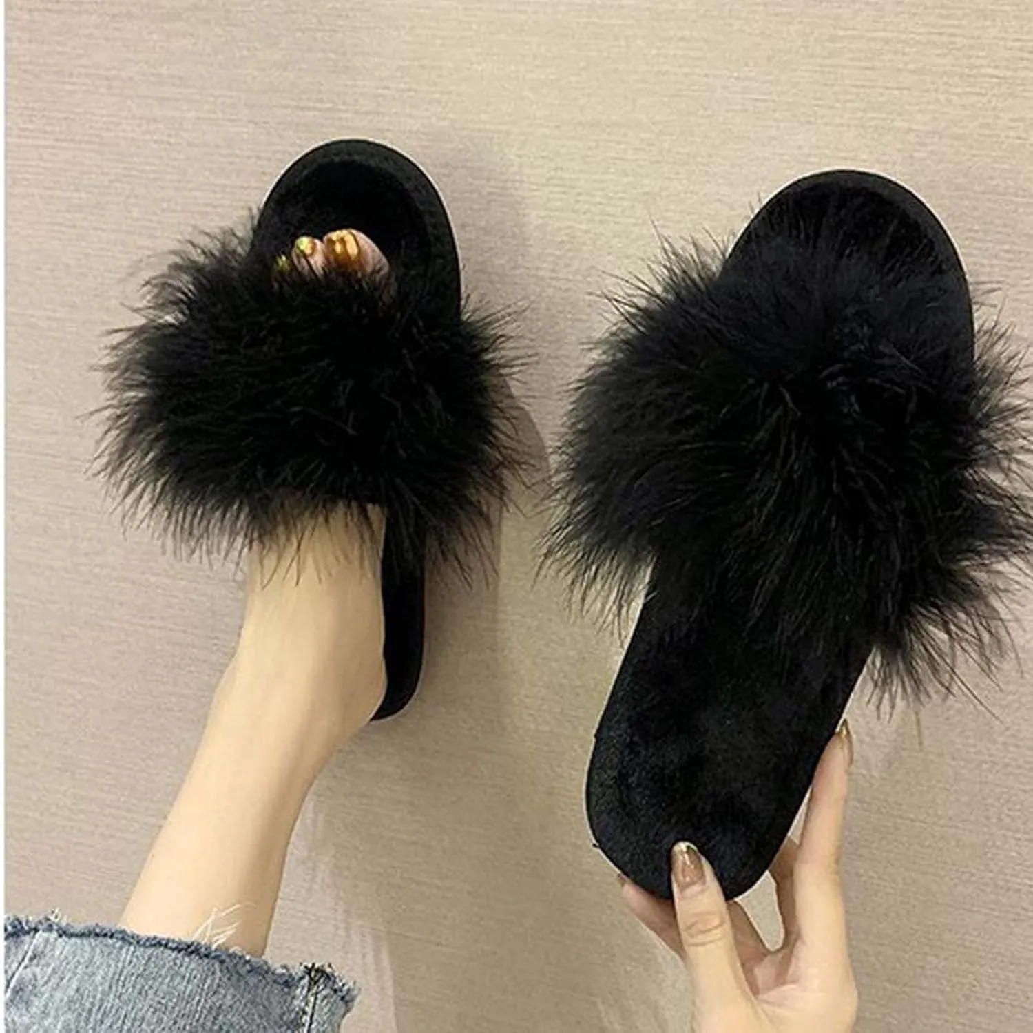 JOEupin Women's Furry Faux Fur Slippers Cozy Memory Foam House Slippers Soft Comfy Flat Slide Sandals Indoor