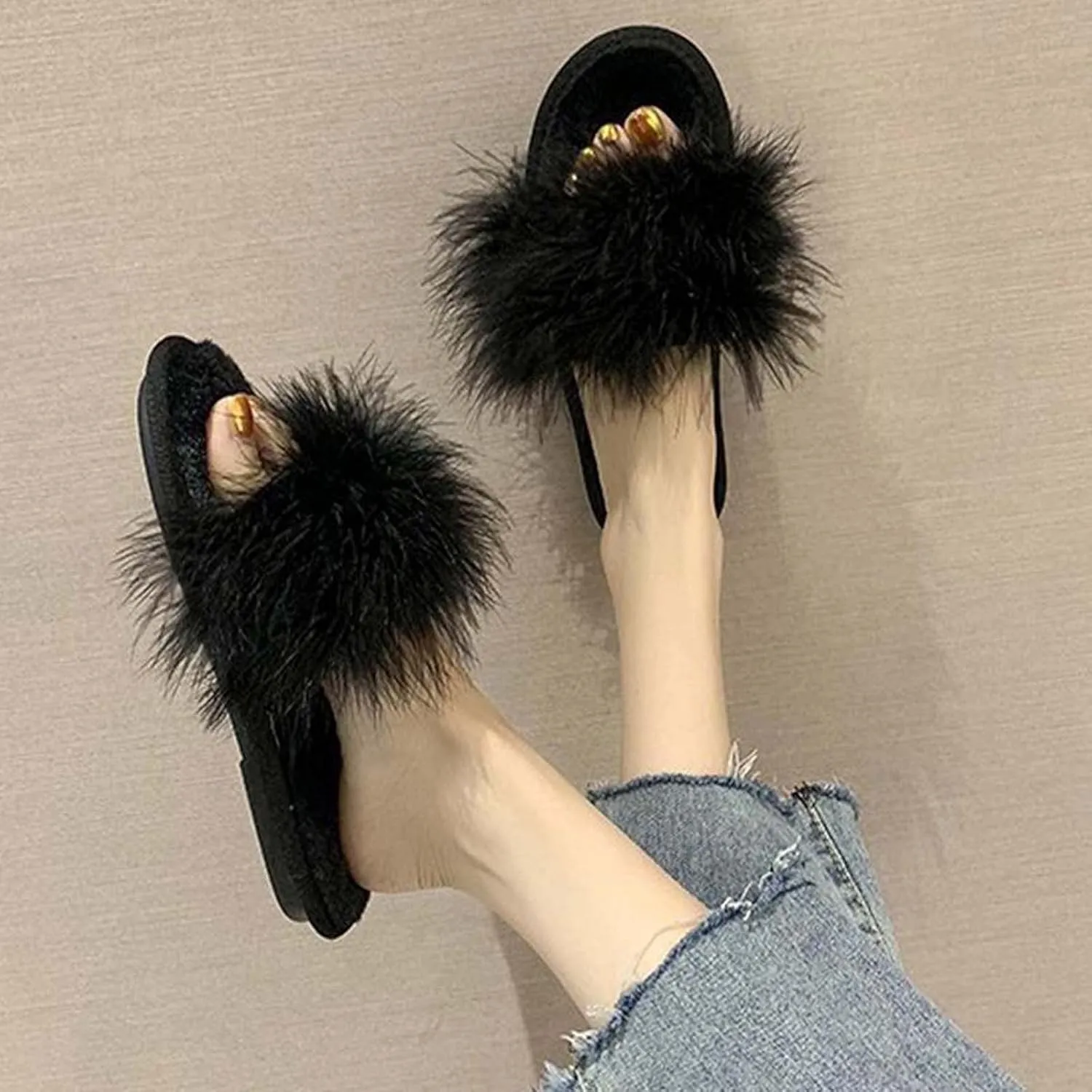 JOEupin Women's Furry Faux Fur Slippers Cozy Memory Foam House Slippers Soft Comfy Flat Slide Sandals Indoor