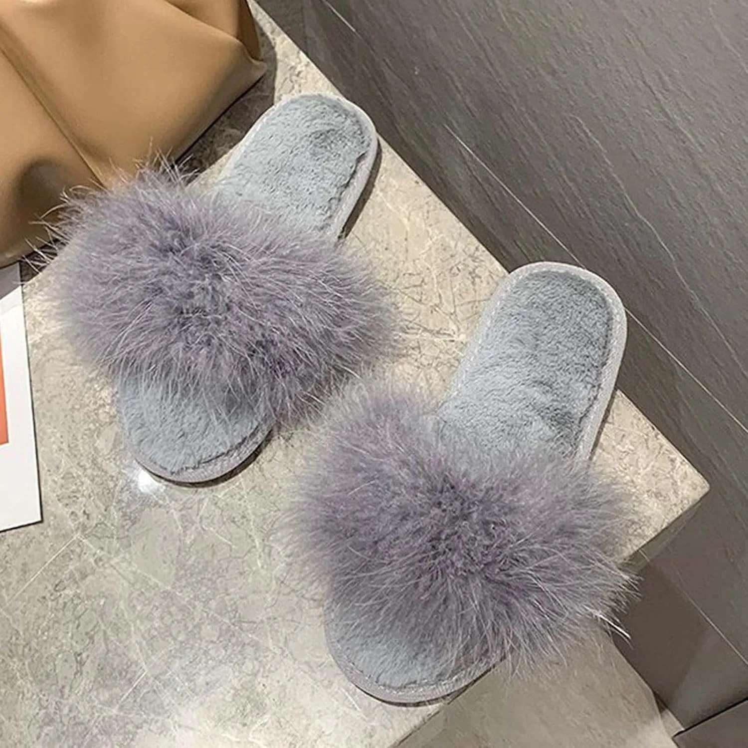JOEupin Women's Furry Faux Fur Slippers Cozy Memory Foam House Slippers Soft Comfy Flat Slide Sandals Indoor