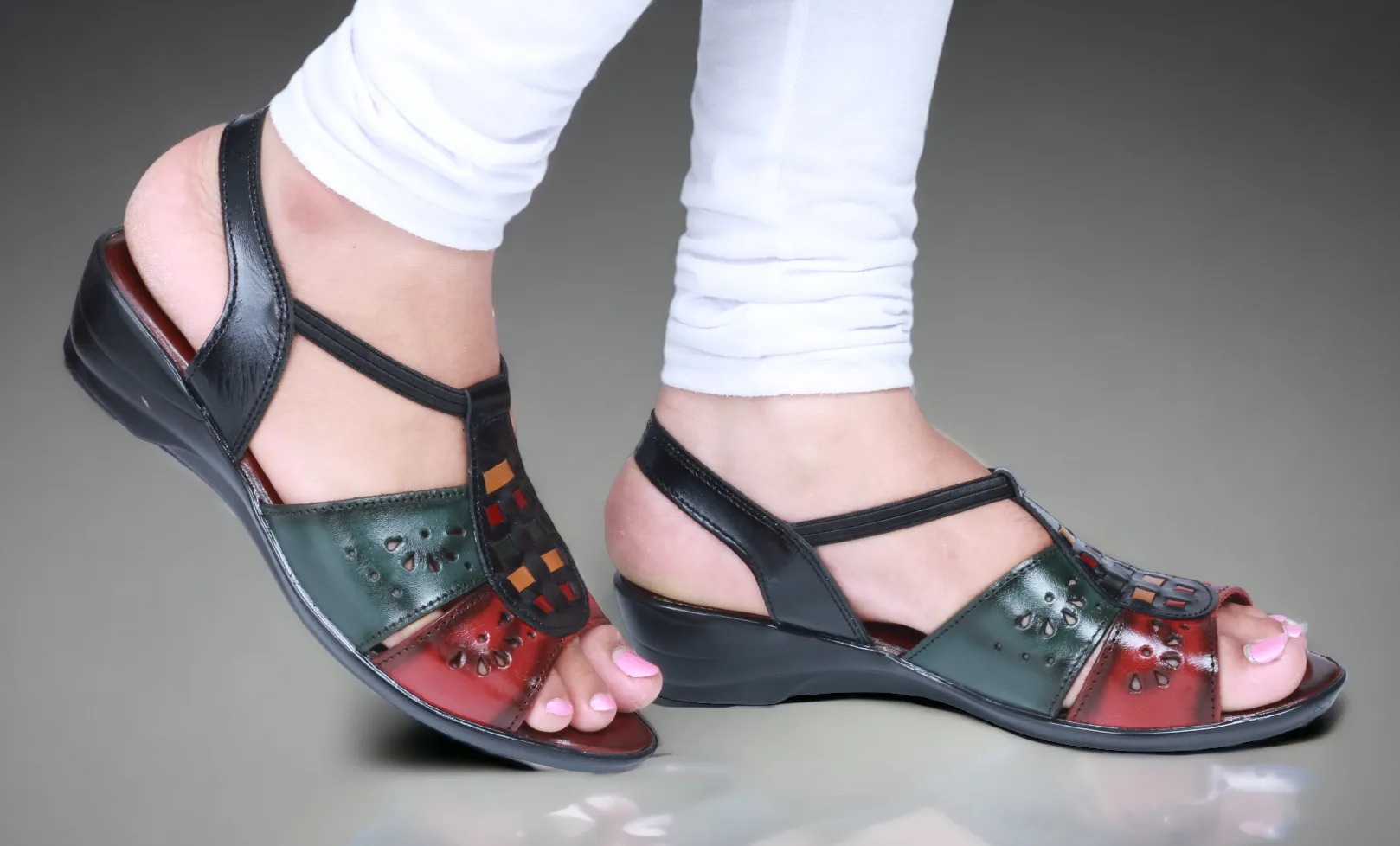 LADIES HEEL LEATHER SANDAL 996060
