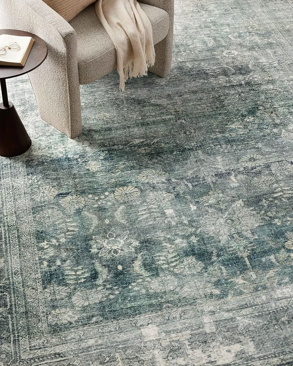 Loloi Magnolia Home by Joanna Gaines Banks Collection BAN-03 Blue/Lagoon 2'-3" x 3'-9" .13" Pile Height, Machine Washable, Accent Rug