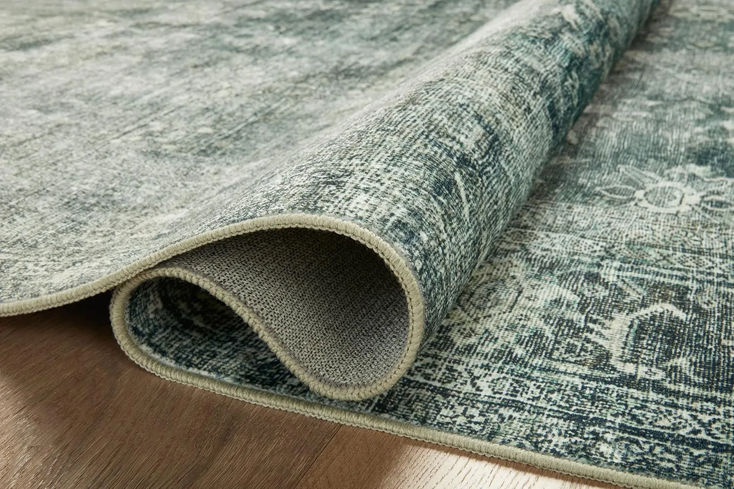 Loloi Magnolia Home by Joanna Gaines Banks Collection BAN-03 Blue/Lagoon 2'-3" x 3'-9" .13" Pile Height, Machine Washable, Accent Rug