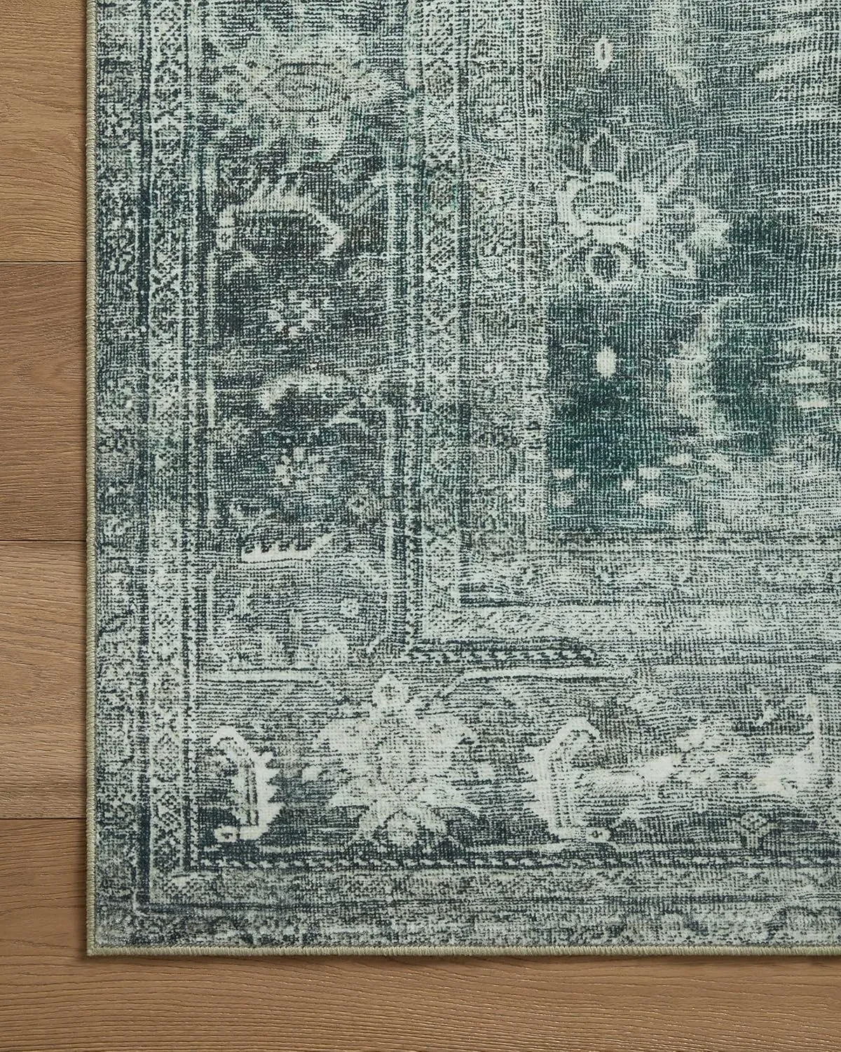 Loloi Magnolia Home by Joanna Gaines Banks Collection BAN-03 Blue/Lagoon 2'-3" x 3'-9" .13" Pile Height, Machine Washable, Accent Rug