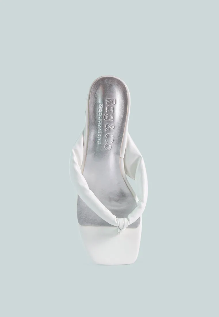 Memestar Low Heel Thong Sandals By Ruw