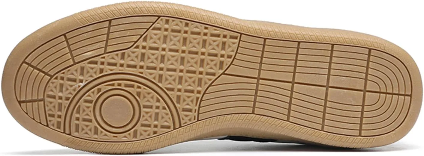 Mens Retro Skateboarding Shoes with Flats Bottom Anti-Slip Lightweight Water-Proof Wear-Resistant Outdoor Leather Sneakers Fashional Board Skate Athletic Training Sports