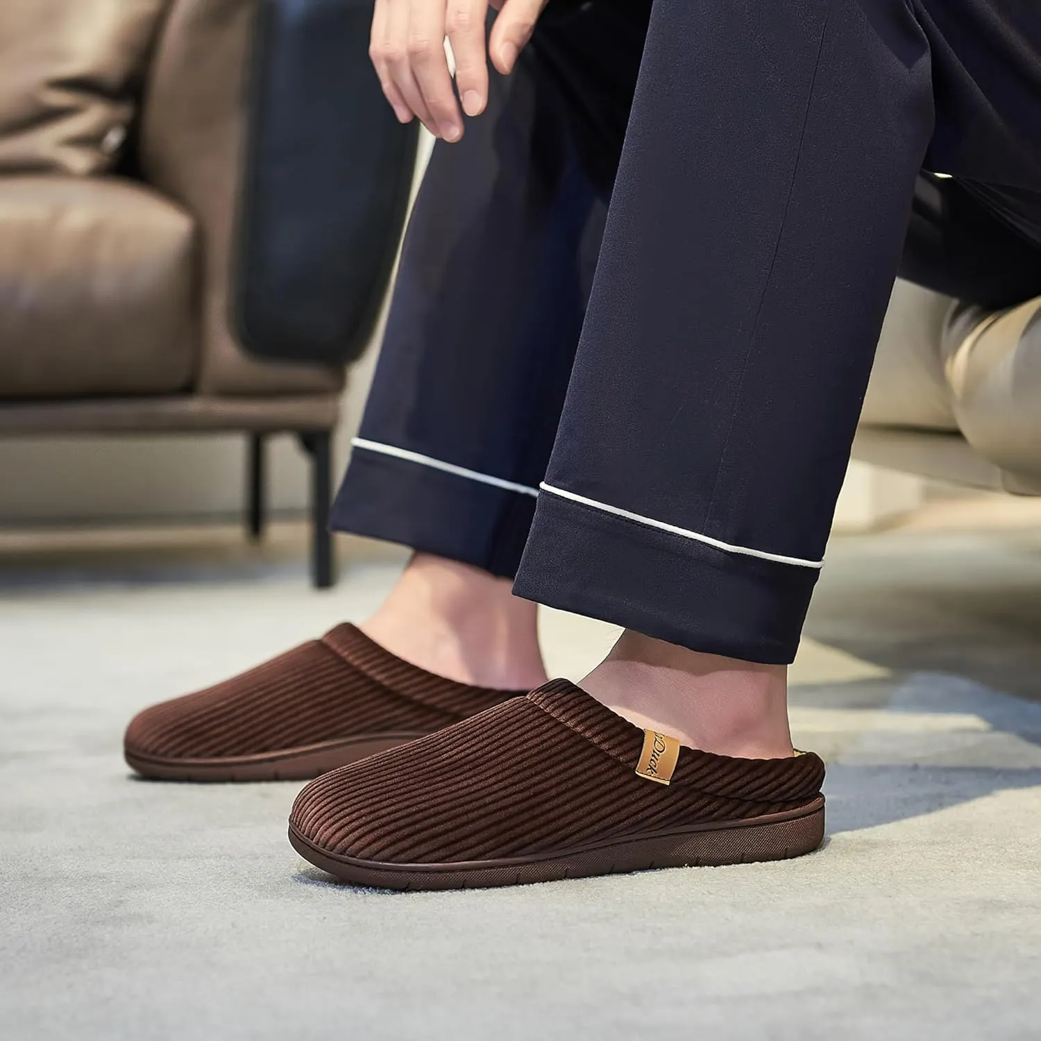 Men's Two-Tone Slippers with Arch Support Slip-On Warm House Shoes Cozy Memory Foam Indoor/Outdoor Breathable Slipper