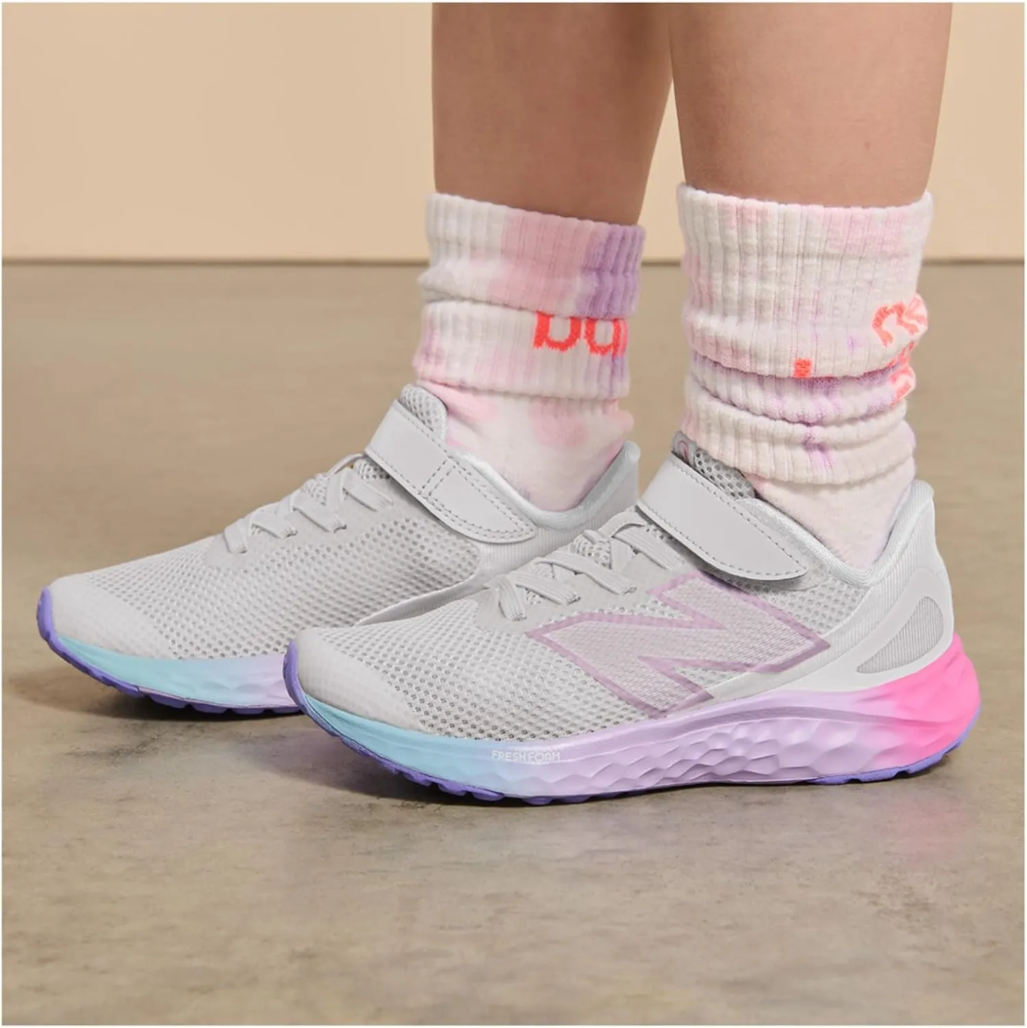 New Balance Kids Fresh Foam Arishi V4 Hook and Loop Running Shoe