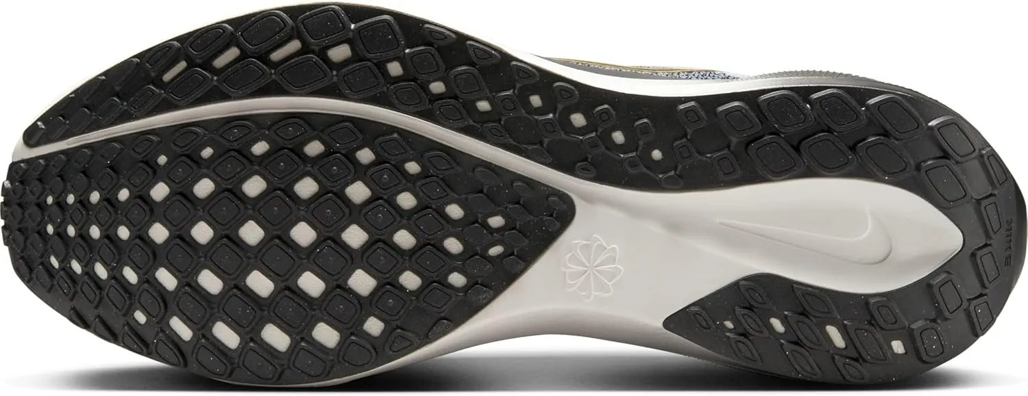 Nike Men's Road Running Shoe