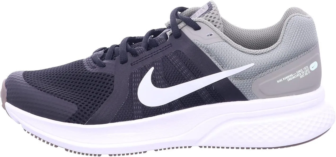 NIKE Men's Stroke Running Shoe