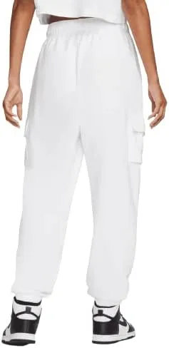 Nike Sportswear Club Fleece Women's Mid-Rise Oversized Cargo Sweatpants