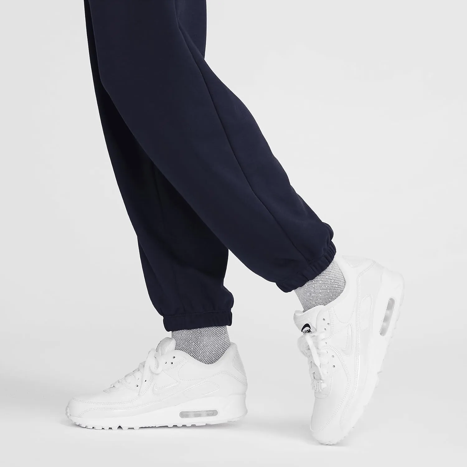 Nike Sportswear Club Fleece Women's Mid-Rise Oversized Sweatpants (DQ5800-451, Obsidian/White)