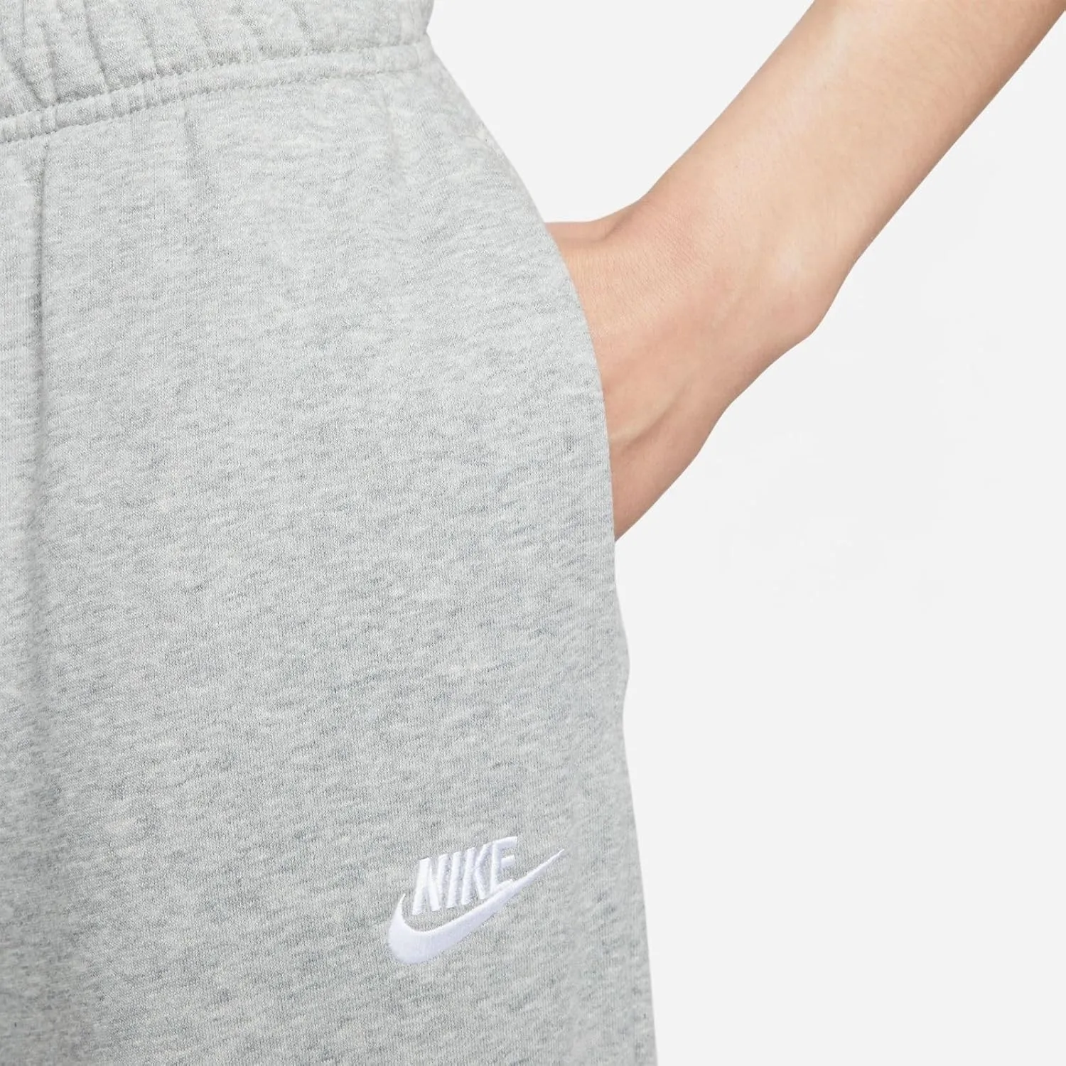 Nike Women's Sportswear Club Fleece Mid-Rise Oversized Sweatpants