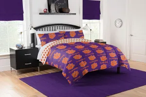 NORTHWEST NCAA Unisex Rotary Queen Bed in a Bag Set