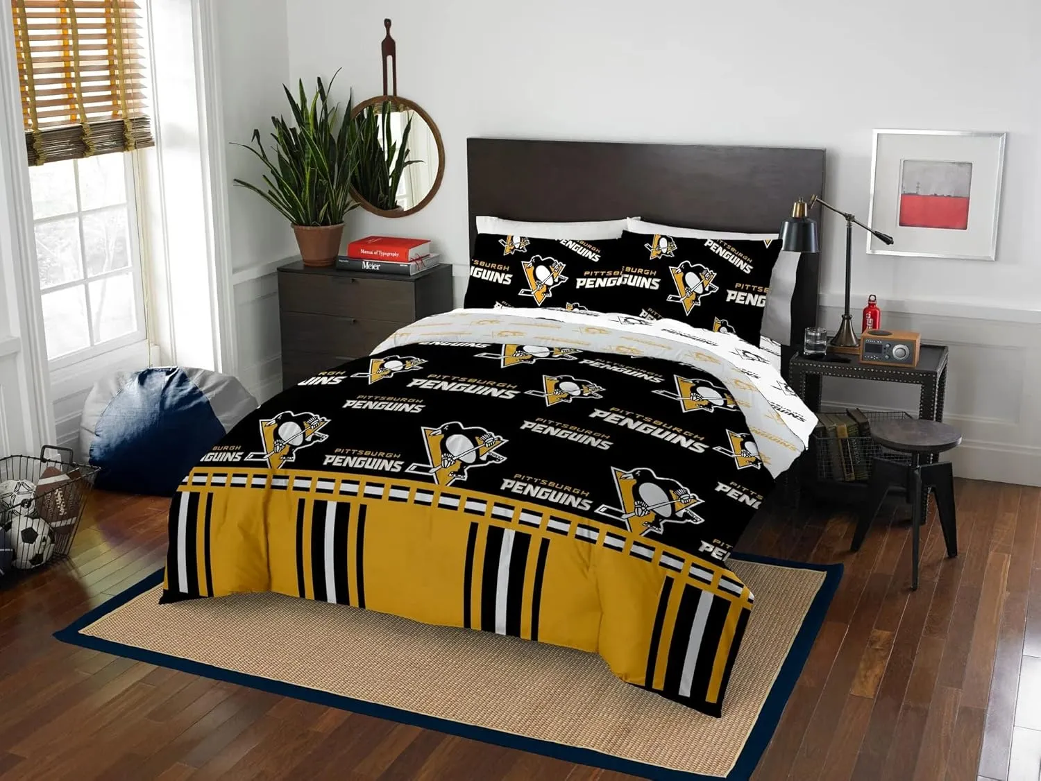 Northwest NHL Pittsburgh Penguins Unisex-Adult Bed in a Bag Set, Queen, Rotary Legacy