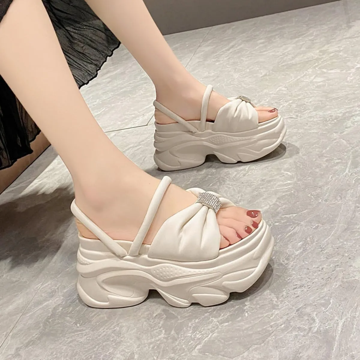 Platform Slippers Non-slip Height Up Fashion Girls Women Sandal Beach Outdoor Sandals
