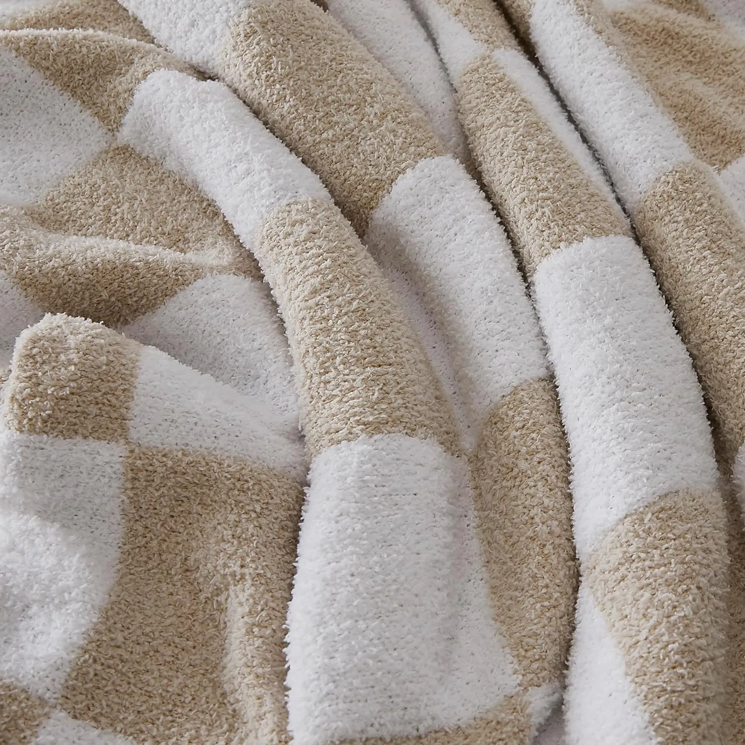 R.SHARE Beige Checkered Throw Blanket 50x70 Inch, Tan Cream and White Taupe Microfiber Lightweight Soft Comfy Cozy Fluffy Fuzzy Warm Cute Checkerboard for Couch Sofa Chair Bed