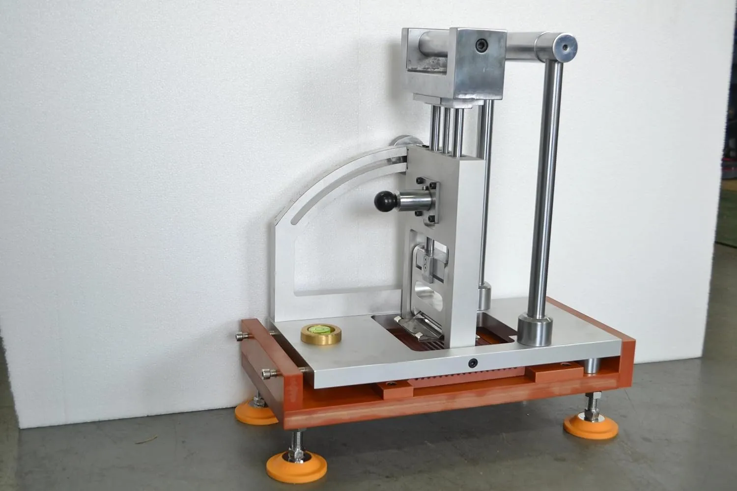 Shoe Slip Tester - Versatile Testing, 10IBS Load, Dry/Wet Conditions - Ideal for Workplaces, Sports Facilities and Public Walkways Complies with ASTM F1677 Standard (Sole Slip Resistance Tester)