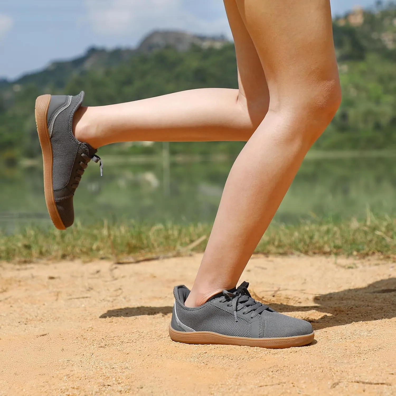 STQ Wide Toe Box Barefoot Shoes Women Zero Drop Minimalist Walking Tennis Sneakers Athletic Crossfit Workout Gym Training Grounded Shoes