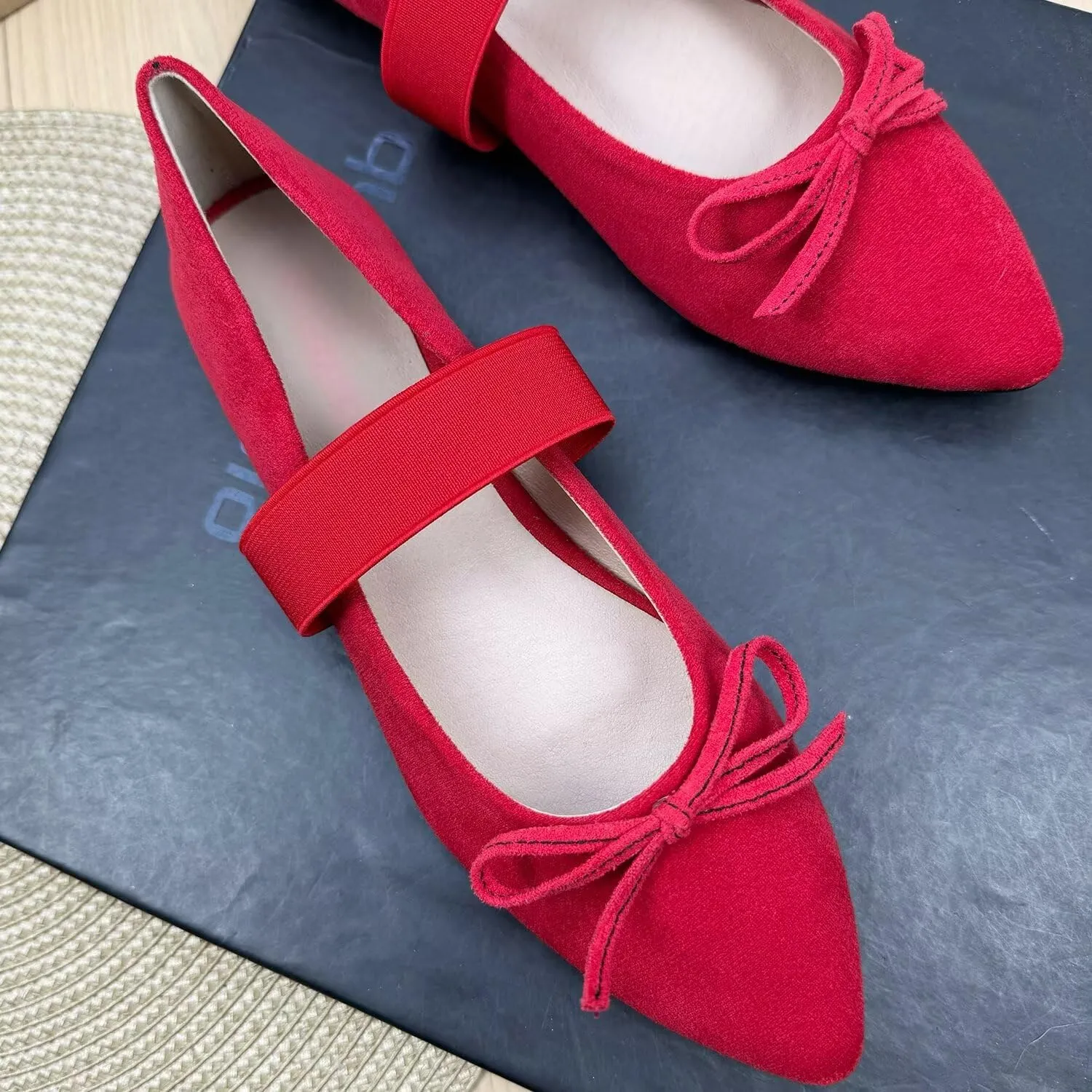 Stunner Pointy Toe Ballest Flat Shoes for Women Fashion Bowtie Classic Strap Flats for Office